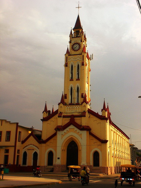 Iglesia Matriz In Iquitos, Peru_resize | גילי חסקין – מדריך טיולים